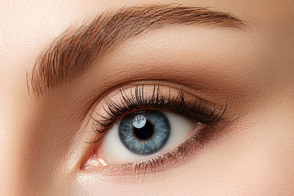 female blue eyes with eye liner